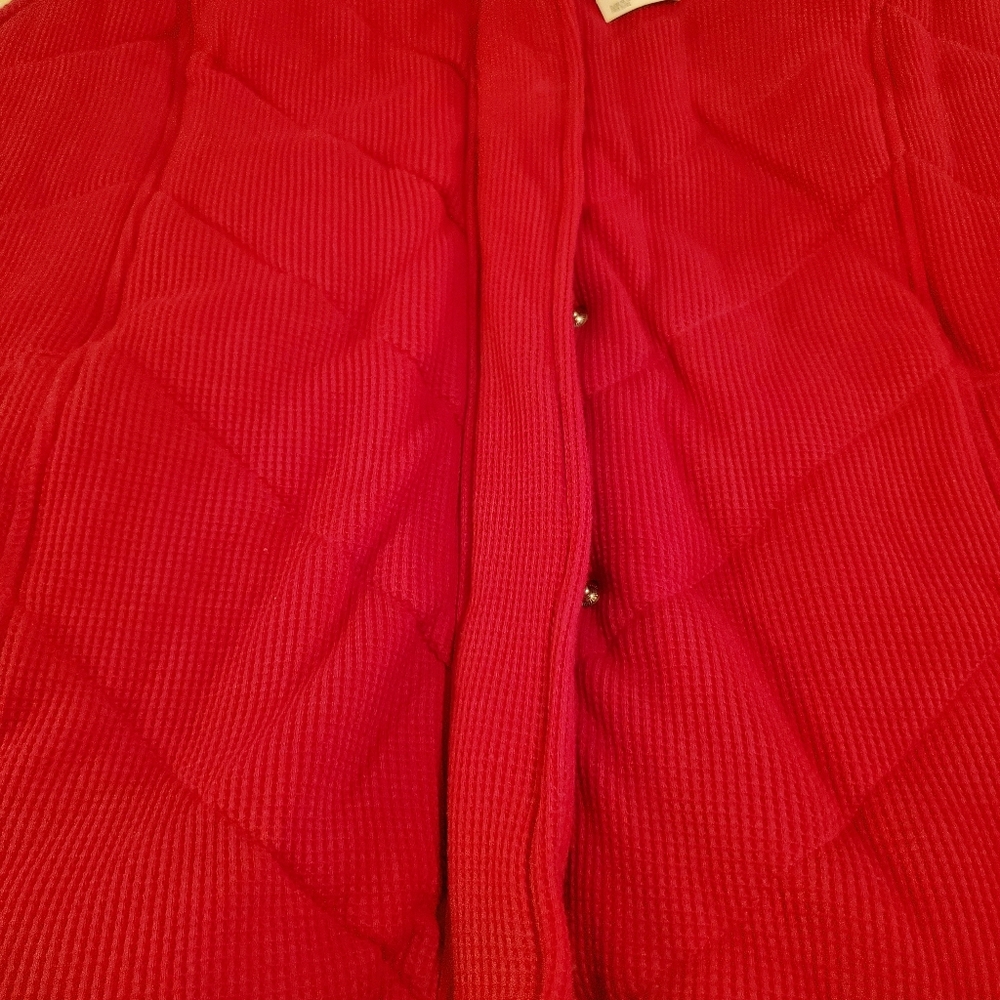 Jones New York size 2x hot pink quilted Vest. Zips and buttons. NWT - Picture 2 of 10